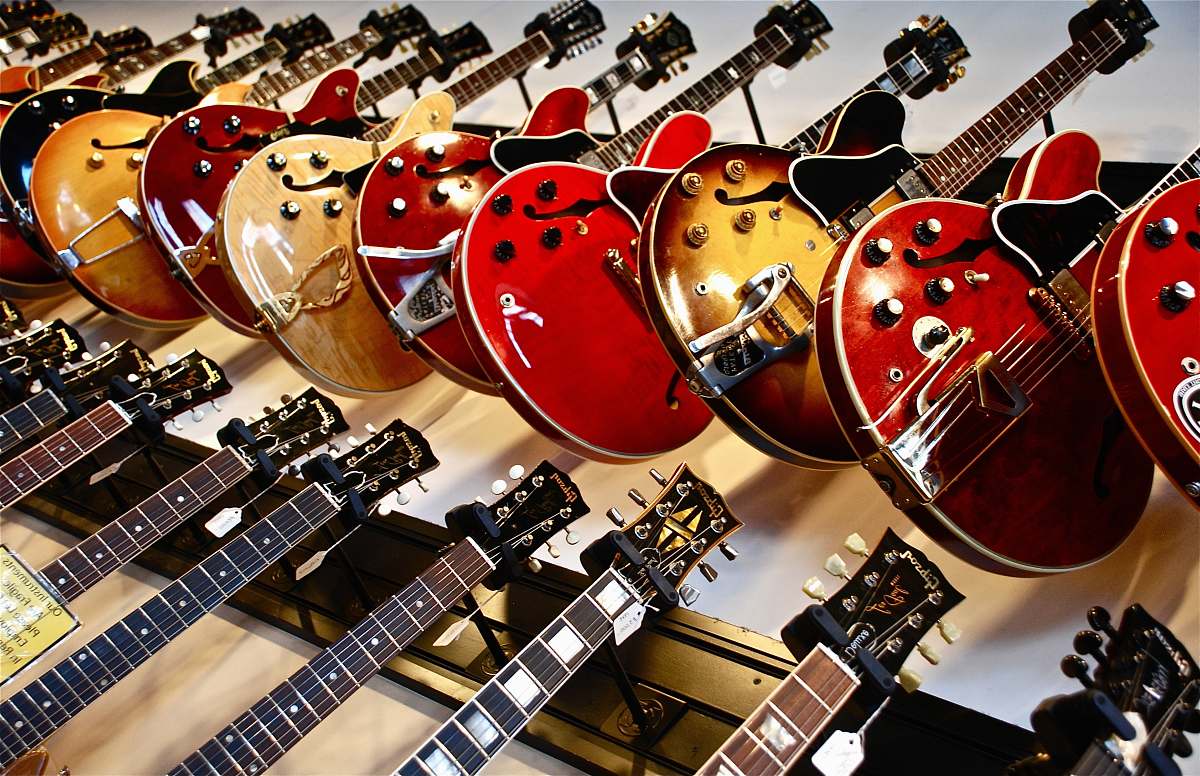 music assorted-color jazz guitar lot leisure activities